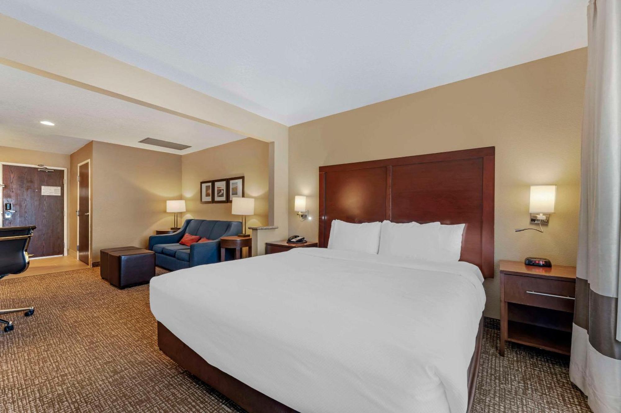 Comfort Inn Lathrop Stockton Airport Exterior photo