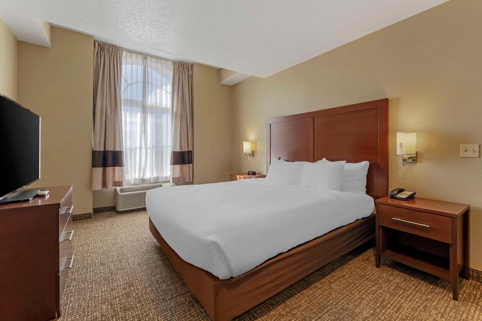 Comfort Inn Lathrop Stockton Airport Exterior photo