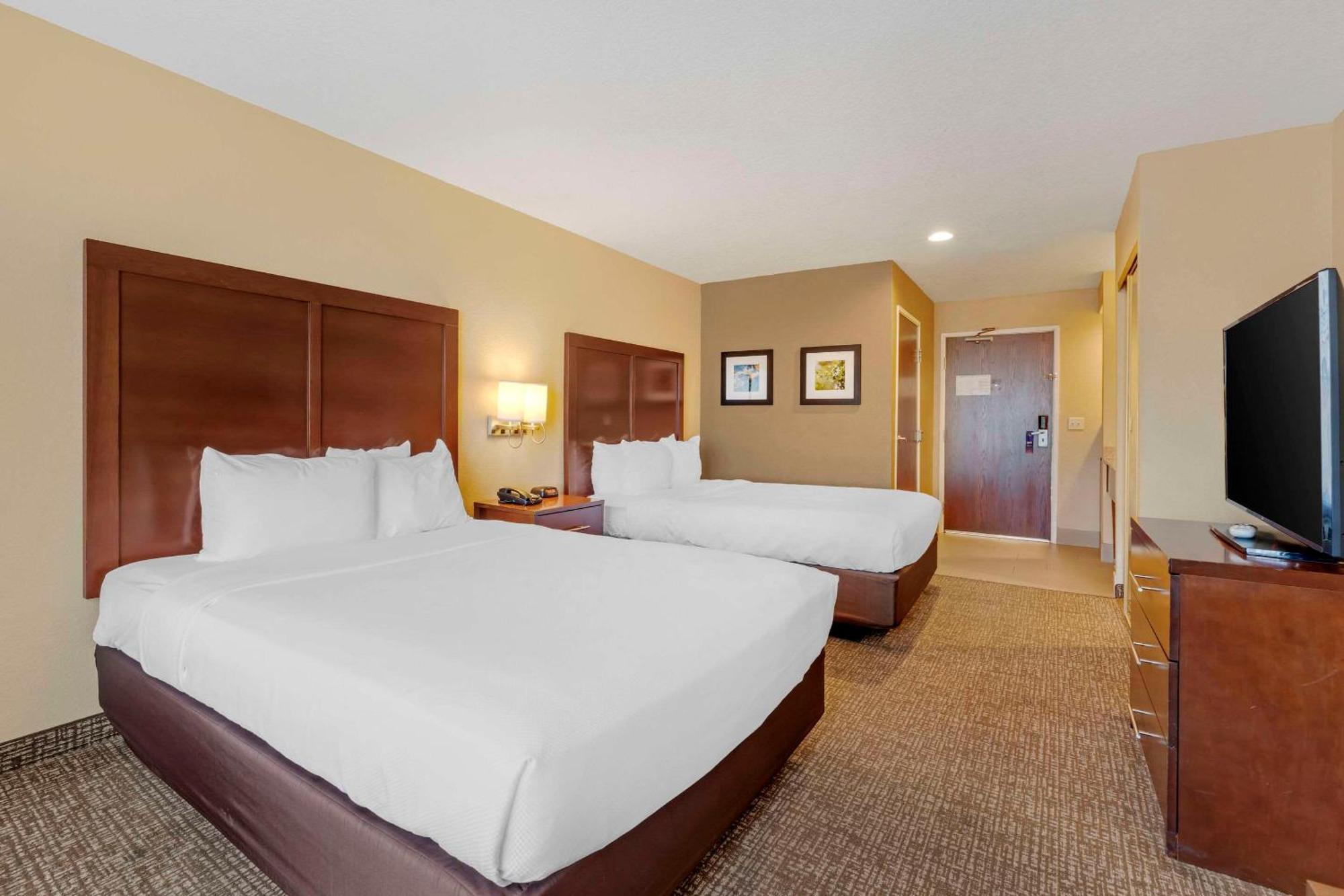 Comfort Inn Lathrop Stockton Airport Exterior photo